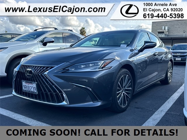 2025 Lexus ES Hybrid 300h's photo