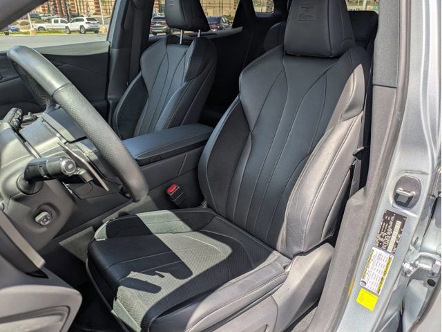 2024 Lexus RX Hybrid 500h - Photo 11