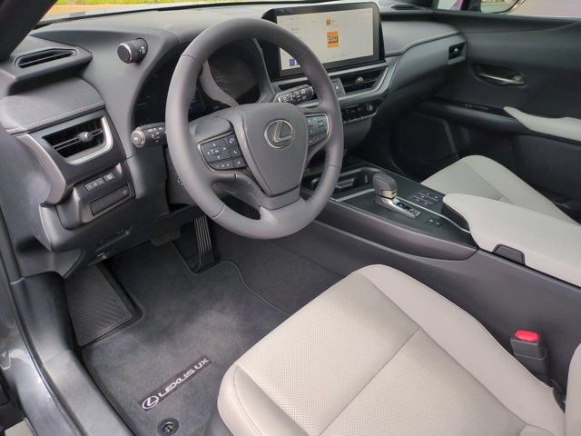 2026 Lexus UX Hybrid 300h Premium - Photo 12
