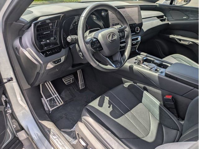 2024 Lexus RX Hybrid 500h - Photo 13