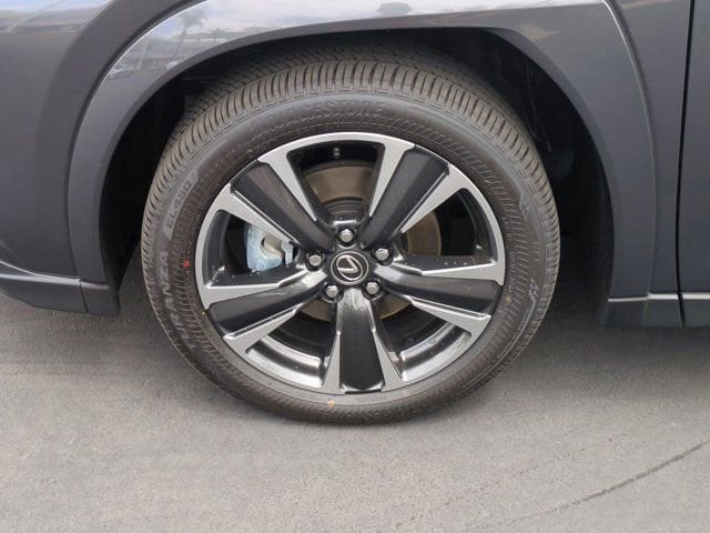2026 Lexus UX Hybrid 300h Premium - Photo 9