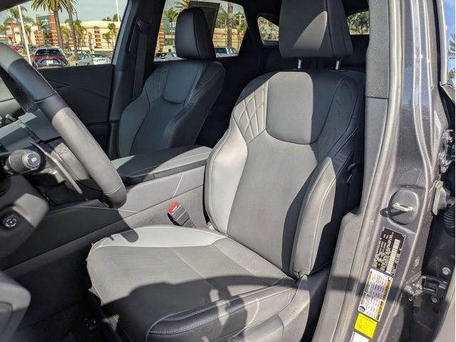 2025 Lexus RX Hybrid 350h - Photo 11