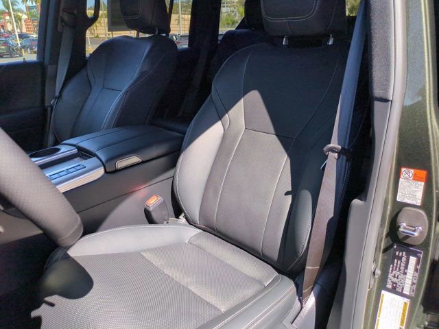 2026 Lexus LX 700h F-Sport - Photo 11