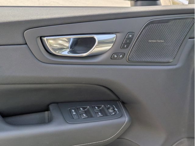 2025 Volvo XC60 Ultra - Photo 15
