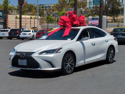 2025 LEXUS ES ES 300h