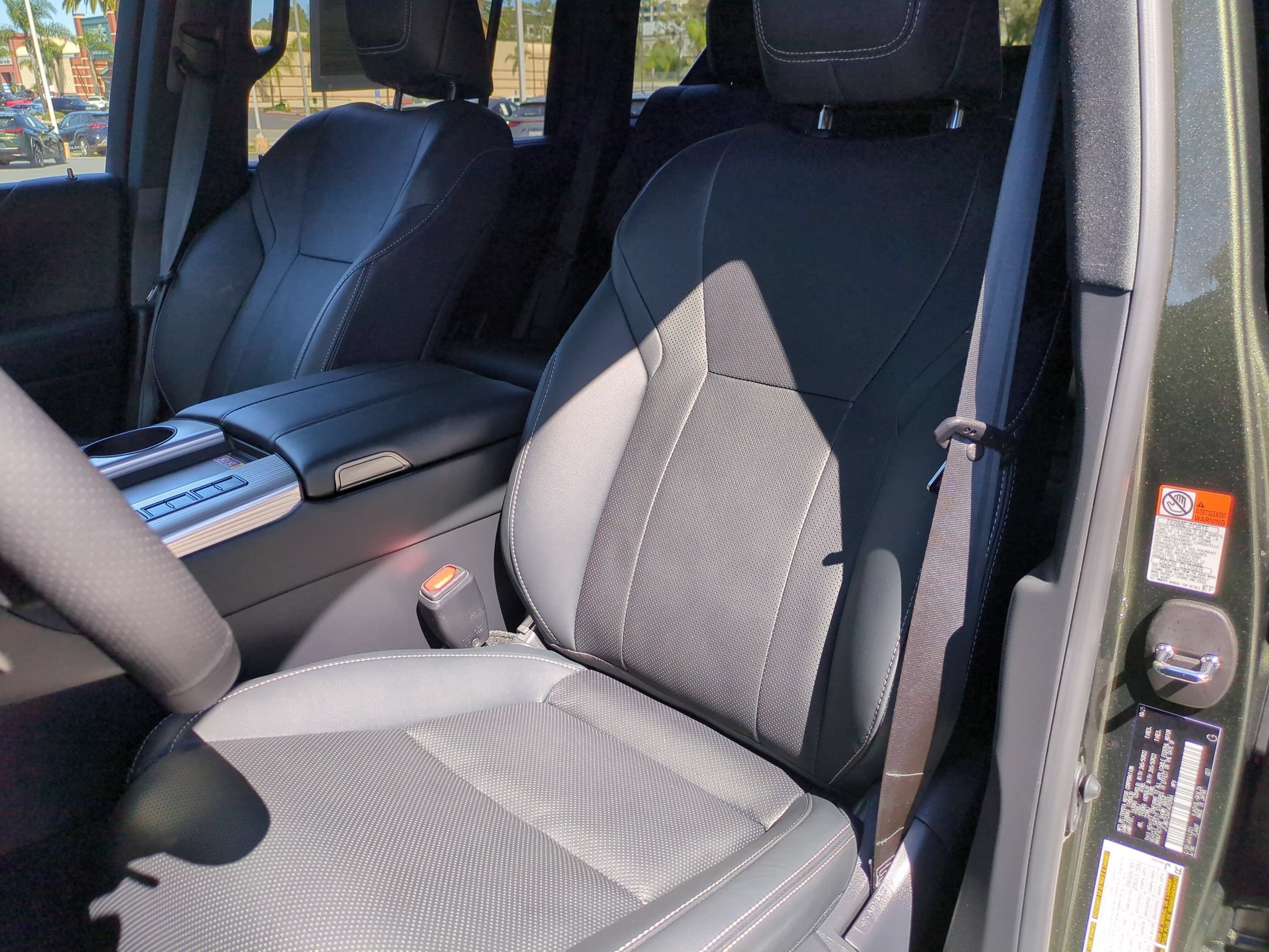 2026 Lexus LX 700h F-Sport - Photo 11