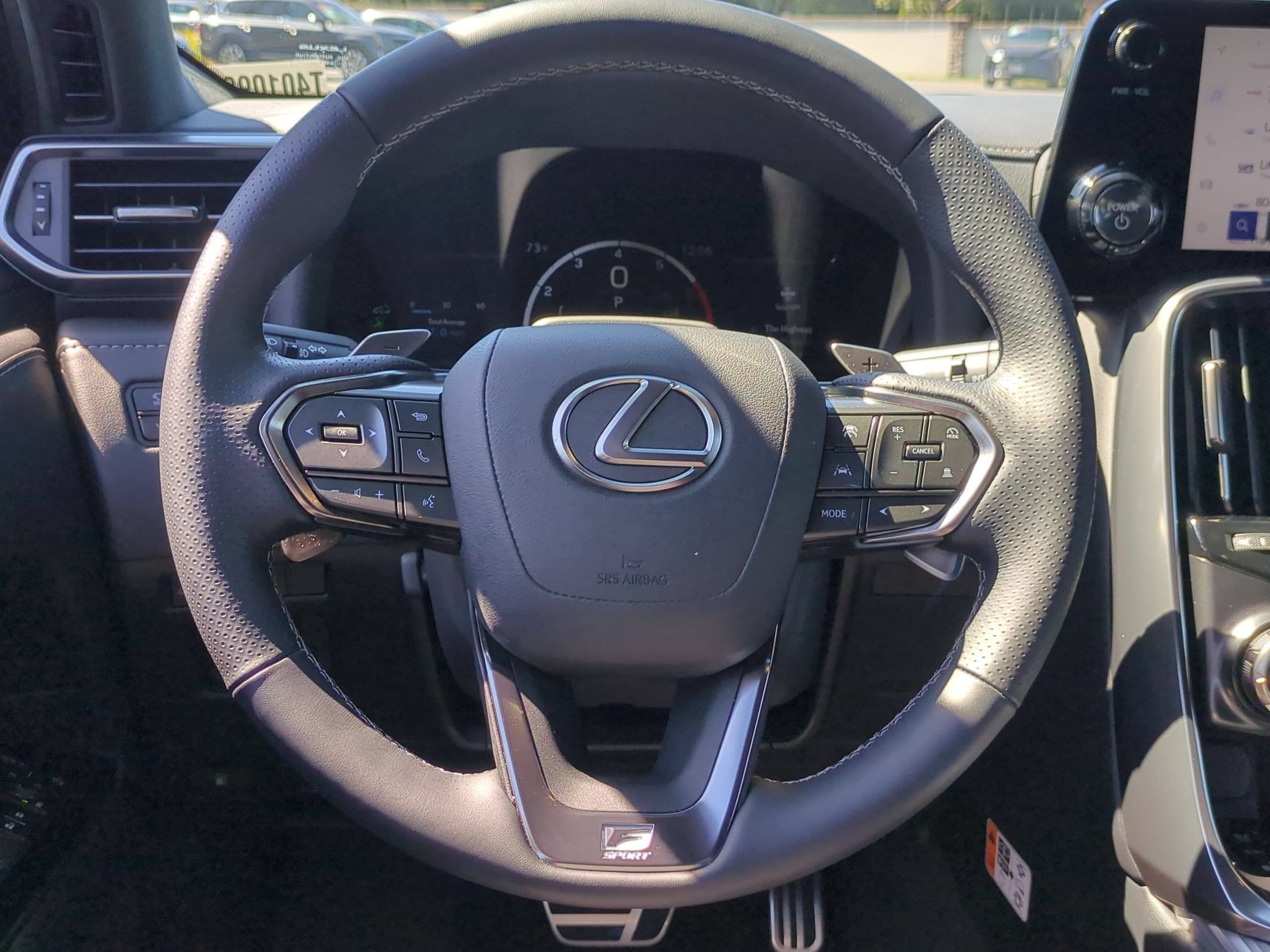 2026 Lexus LX 700h F-Sport - Photo 17