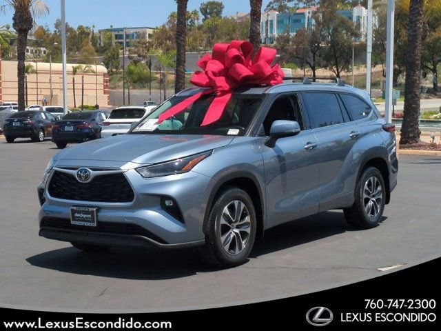 2021 Toyota Highlander XLE 4x4 V6's photo