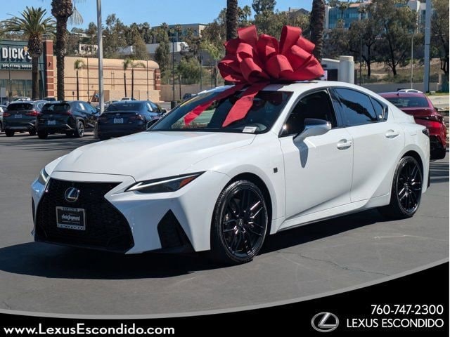 2023 Lexus IS