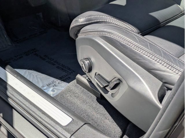 2025 Volvo XC60 Ultra - Photo 12