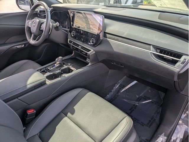 2025 Lexus RX Hybrid 350h - Photo 34