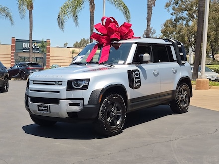 2023 Land Rover Defender Standard