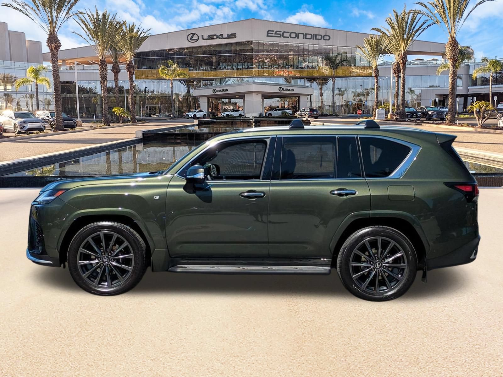2026 Lexus LX 700h F-Sport - Photo 8