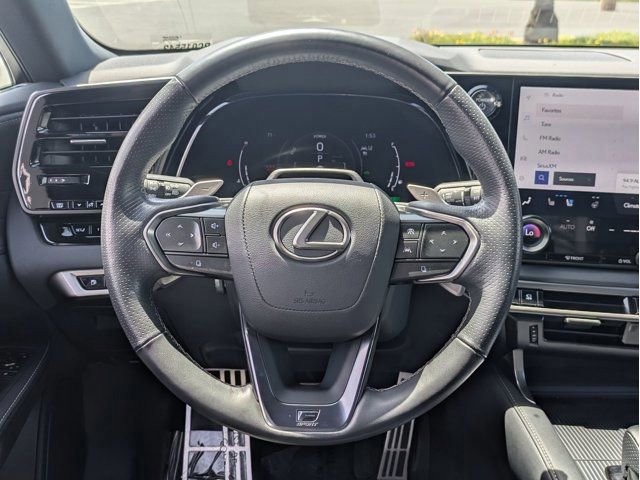 2024 Lexus RX Hybrid 500h - Photo 17