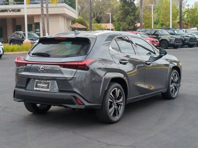 2026 Lexus UX Hybrid 300h Premium - Photo 5
