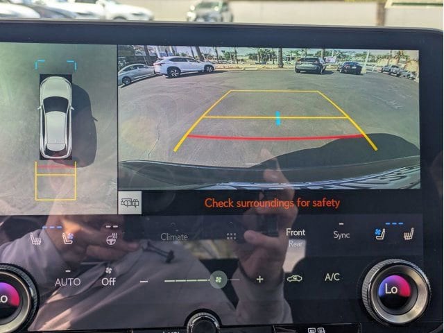 2025 Lexus RX Hybrid 350h - Photo 23