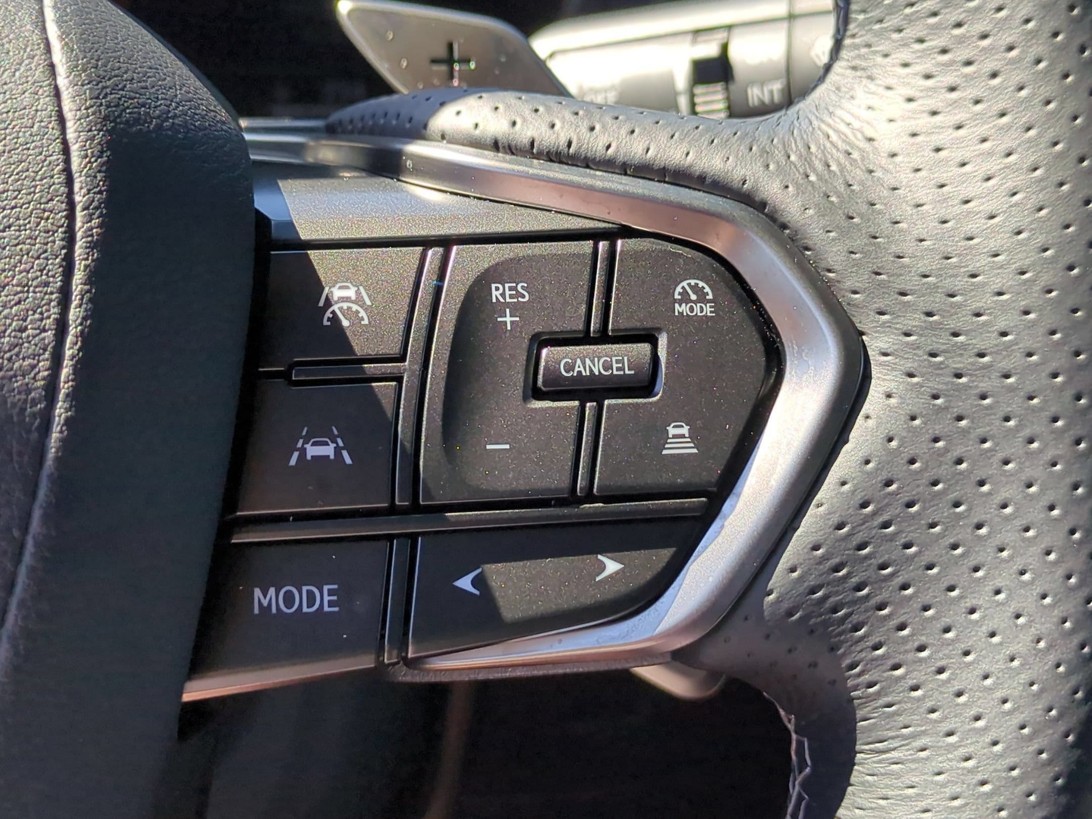 2026 Lexus LX 700h F-Sport - Photo 19
