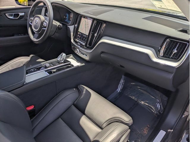 2025 Volvo XC60 Ultra - Photo 32
