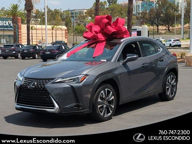 2022 Lexus UX 200 200 FWD's photo