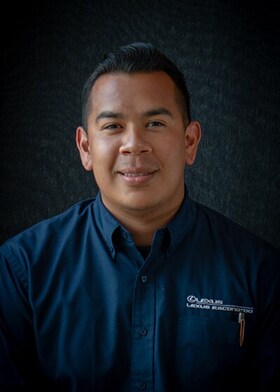 Staff member Daniel Luna from 2c160a5b7990