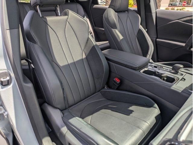 2024 Lexus RX Hybrid 500h - Photo 30