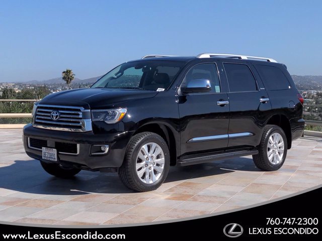 2018 Toyota Sequoia Platinum's photo