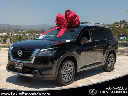 2025 Nissan Pathfinder SL SUV