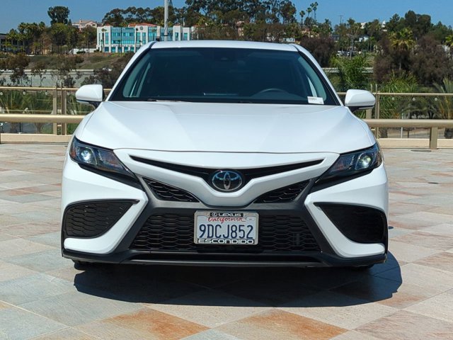 2023 Toyota Camry SE photo 2