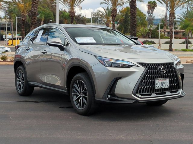 2022 Lexus NX 350h Premium photo 3