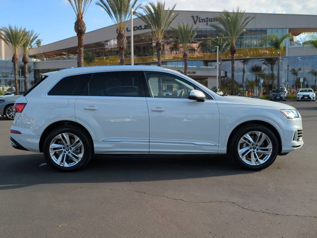2021 Audi Q7 55 Premium photo 4