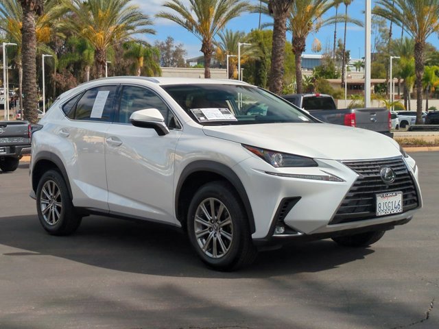 2019 Lexus NX 300 Luxury photo 2