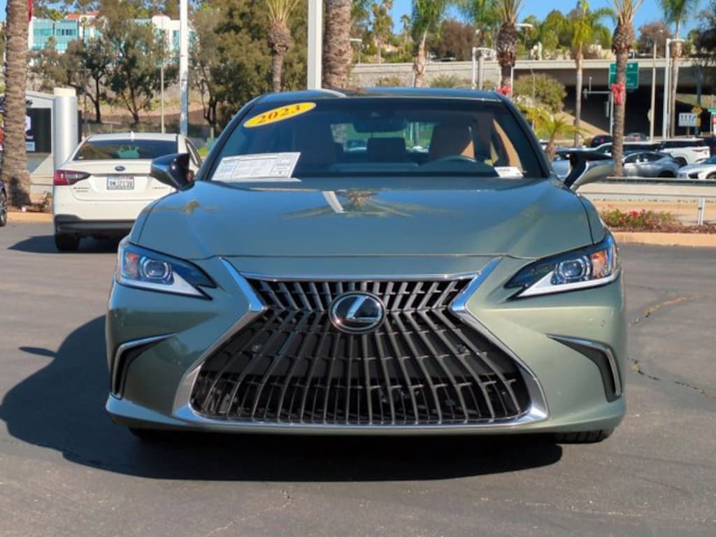 Certified 2023 Lexus ES 300h Sedan