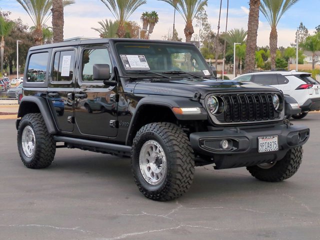 2024 Jeep Wrangler Willys photo 3