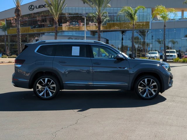 2025 Volkswagen Atlas SEL Premium R-Line photo 4