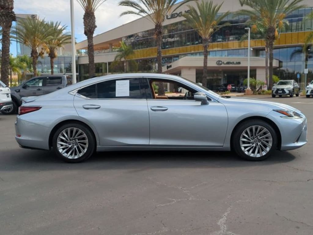 Used 2022 Lexus ES 350 Ultra Luxury Sedan