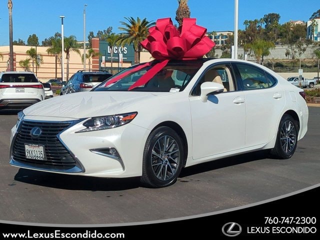 2017 Lexus ES 350's photo