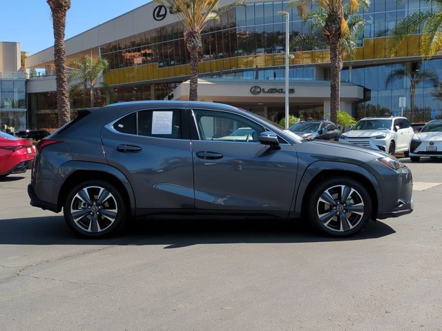 2025 Lexus UX Premium photo 4