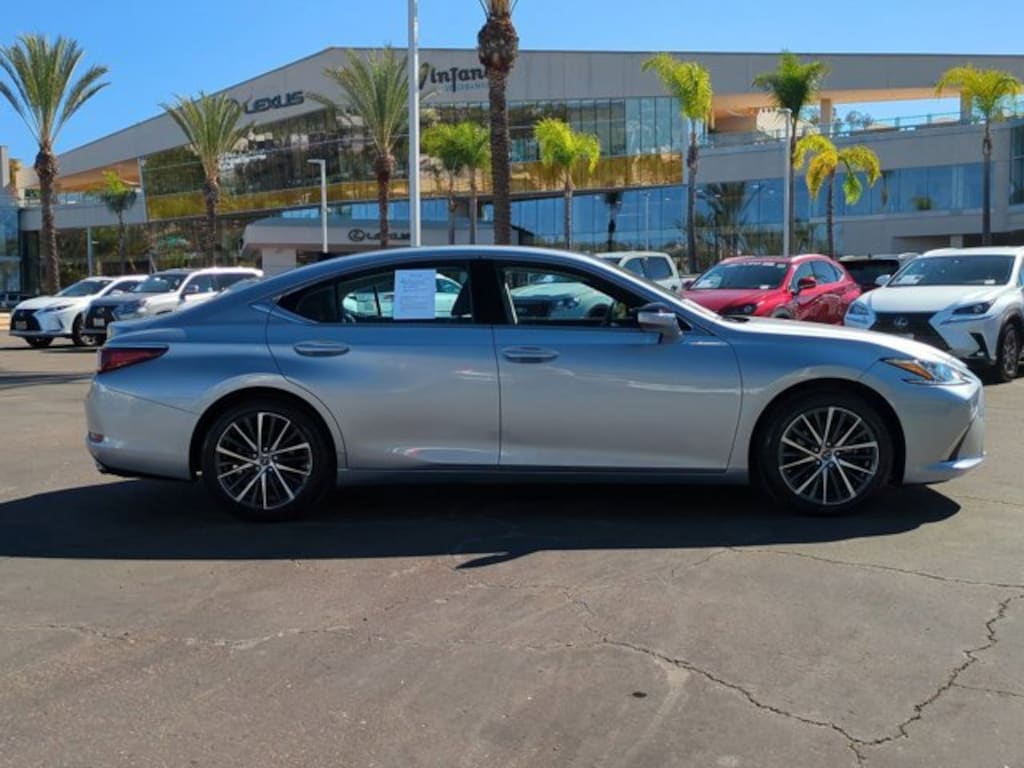 Used 2022 Lexus ES 350  Sedan