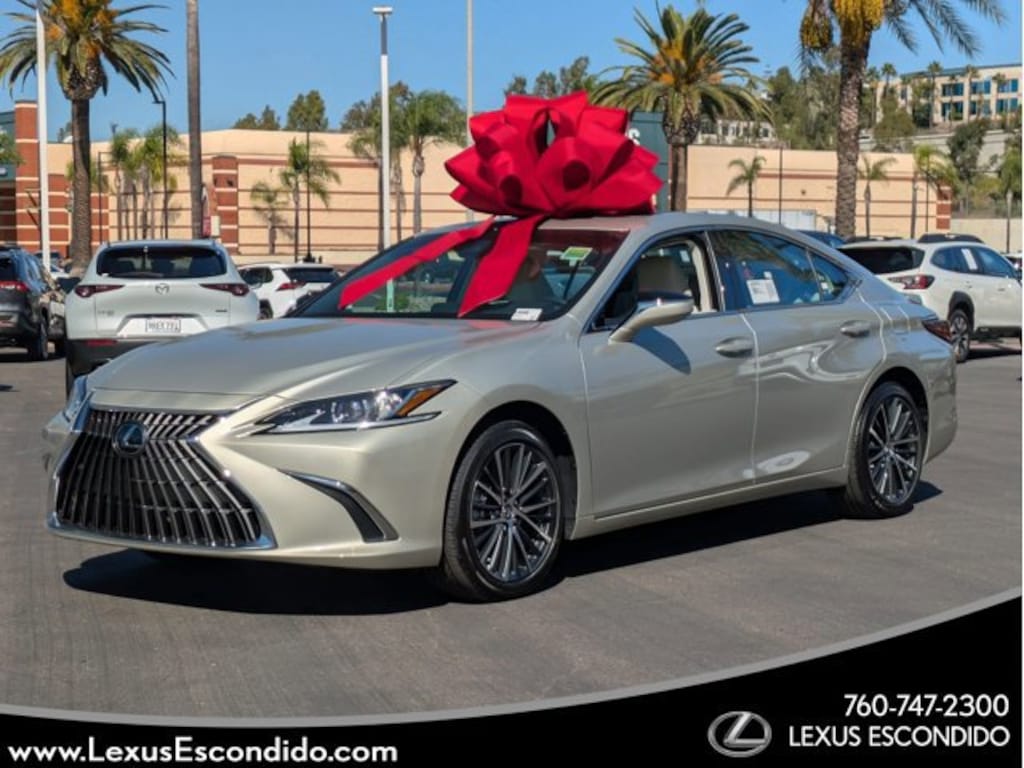New 2025 Lexus ES HYBRID 300h 4-DOOR SEDAN