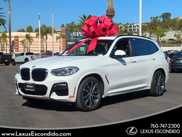 2020 BMW X3 30e's photo