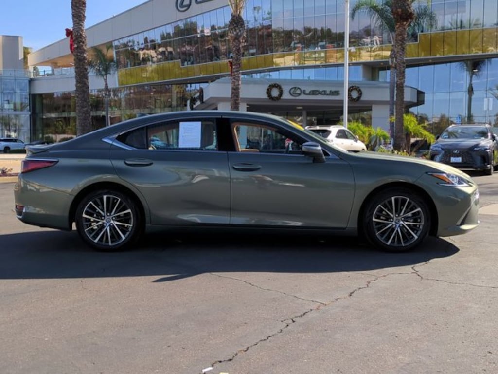 Certified 2023 Lexus ES 300h Sedan