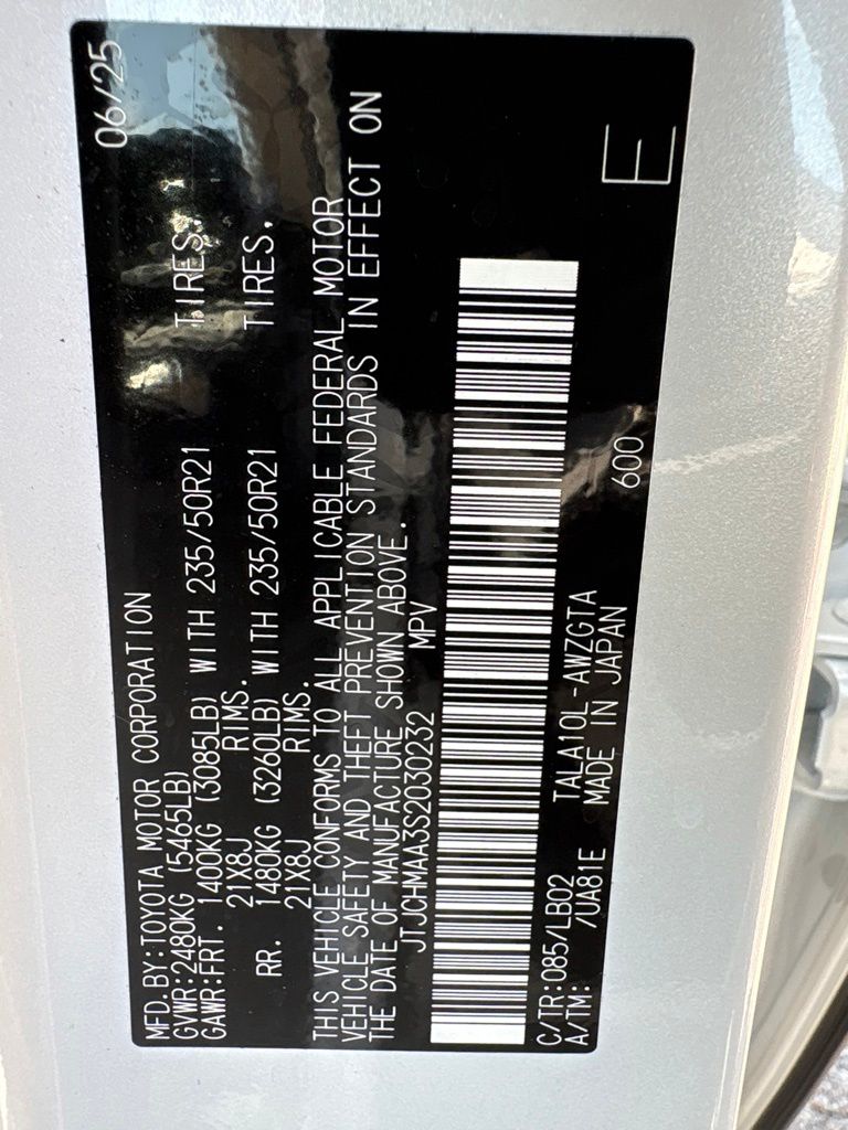 2025 Lexus RX 350 - Photo 22