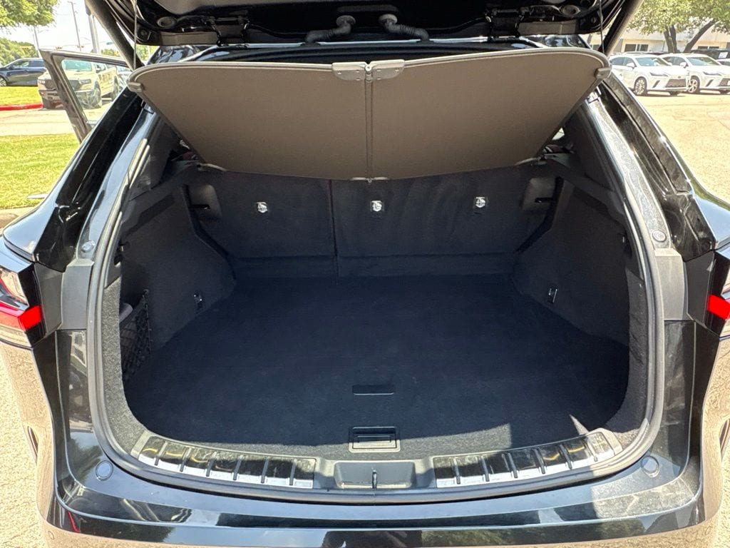 2025 Lexus NX 350 - Photo 22