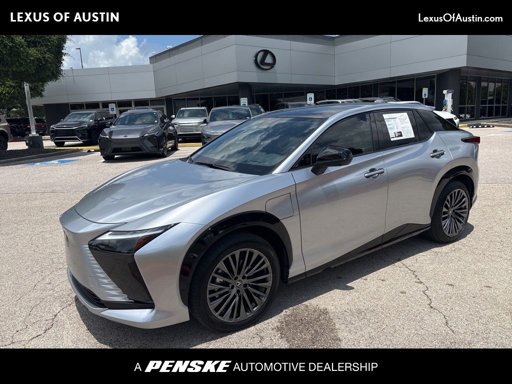 2023 Lexus RZ 450e 450e Luxury AWD's photo