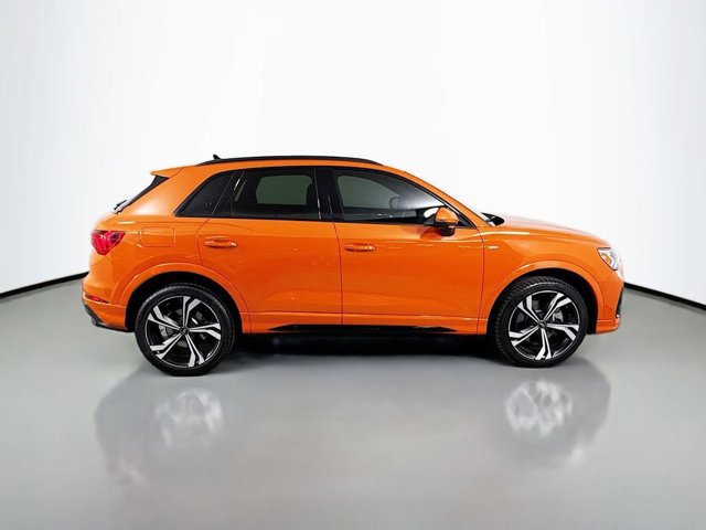 2024 Audi Q3 S line Premium Plus photo 4