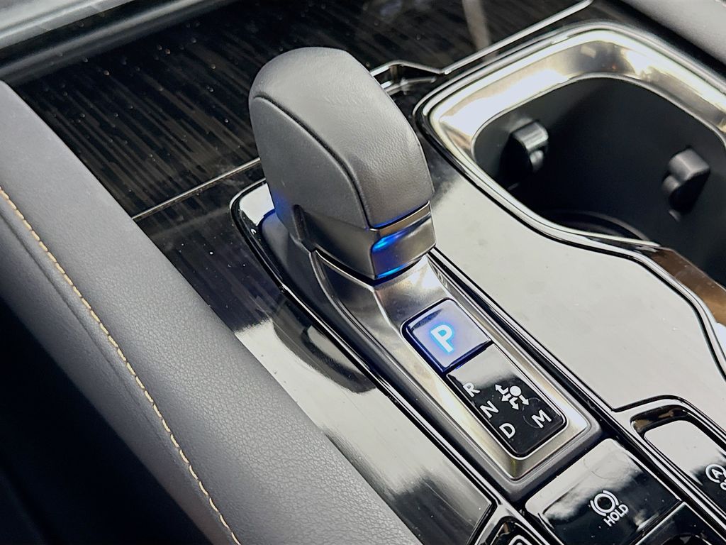2025 Lexus RX 350 - Photo 17