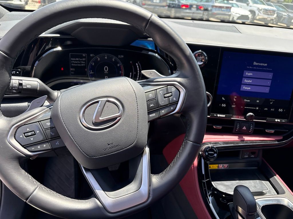 2026 Lexus NX 350 - Photo 14