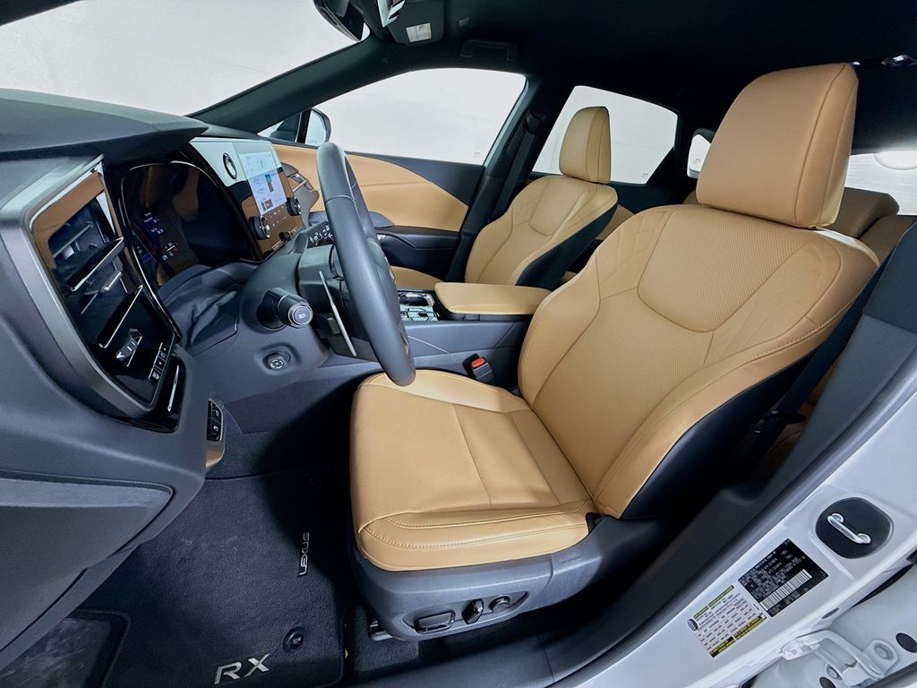2025 Lexus RX 350 - Photo 21