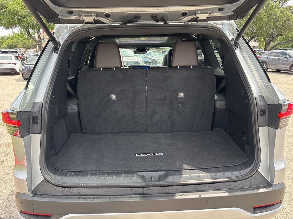 2025 Lexus TX Premium - Photo 23