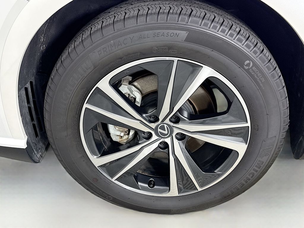 2025 Lexus RX 350 - Photo 31